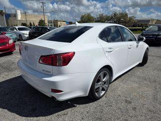 Lexus Is - Thumbnail 13