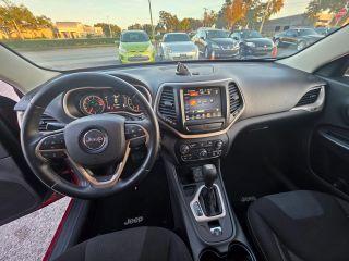 Jeep Cherokee - Thumbnail 16