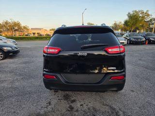 Jeep Cherokee - Thumbnail 12