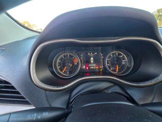 Jeep Cherokee - Thumbnail 15