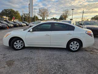 Nissan Altima - Thumbnail 10