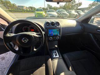 Nissan Altima - Thumbnail 15
