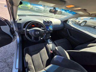 Nissan Altima - Thumbnail 19