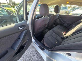 Nissan Altima - Thumbnail 18