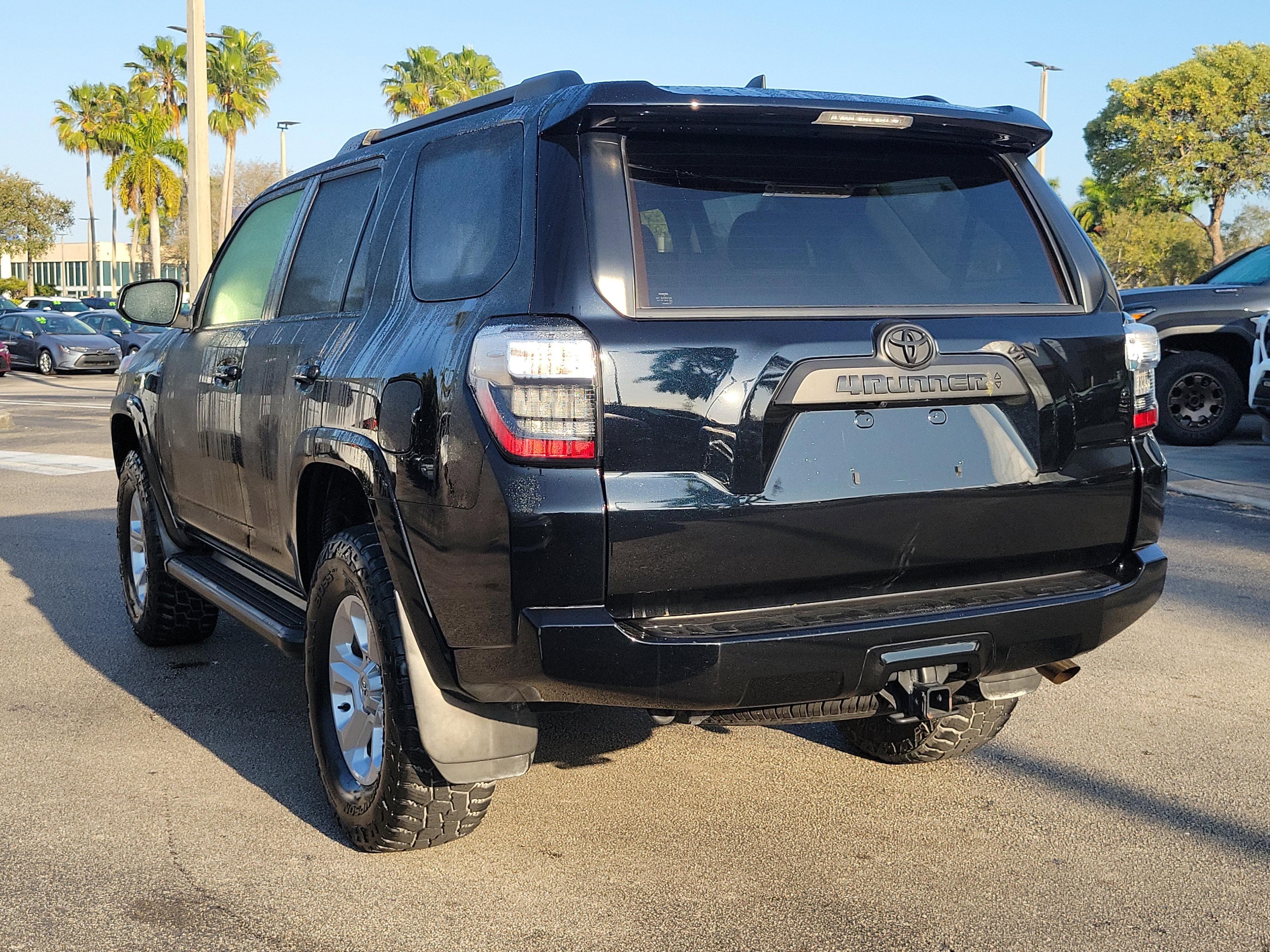 Toyota 4Runner Sr5 Rwd - Thumbnail 7