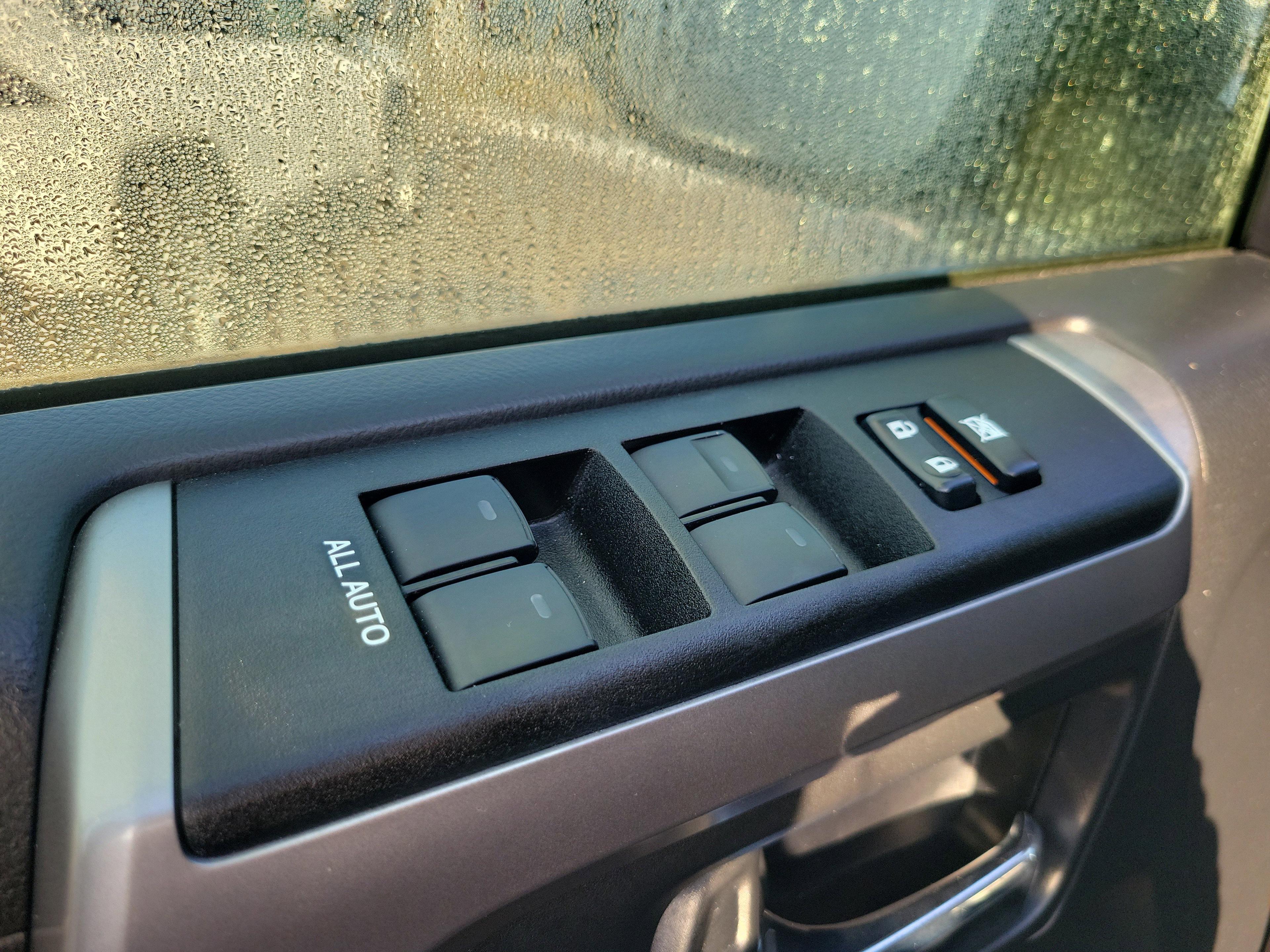 Toyota 4Runner Sr5 Rwd - Thumbnail 14