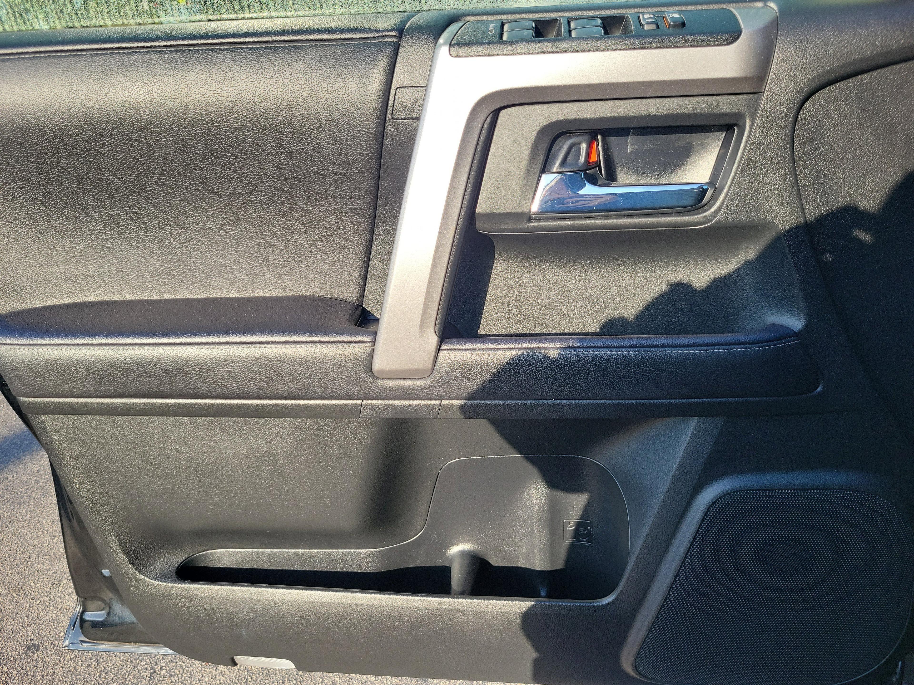 Toyota 4Runner Sr5 Rwd - Thumbnail 13