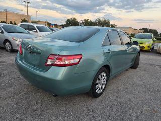 Toyota Camry - Thumbnail 13