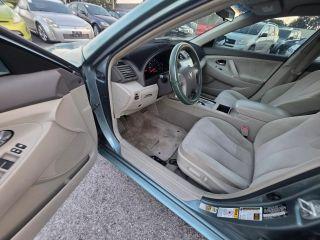 Toyota Camry - Thumbnail 18