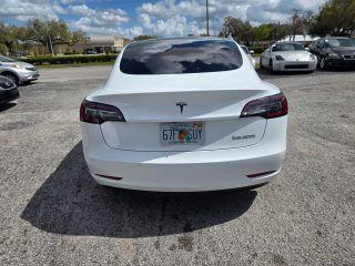 Tesla Model 3 - Thumbnail 12