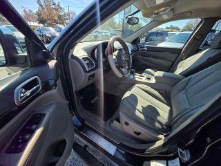 Jeep Grand Cherokee - Thumbnail 19