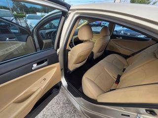 Hyundai Sonata - Thumbnail 19