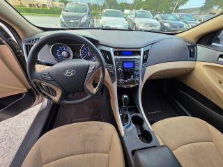 Hyundai Sonata - Thumbnail 16