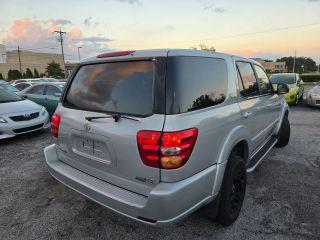 Toyota Sequoia - Thumbnail 13