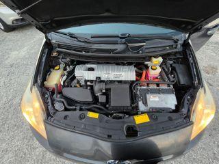 Toyota Prius - Thumbnail 5