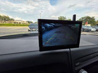 Honda Ridgeline - Thumbnail 2