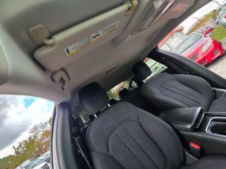 Chrysler 200 - Thumbnail 3