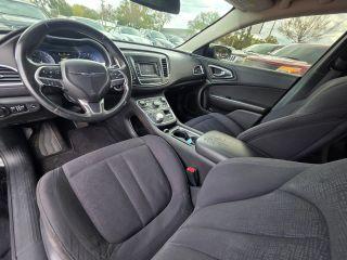 Chrysler 200 - Thumbnail 18