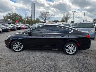 Chrysler 200 - Thumbnail 10