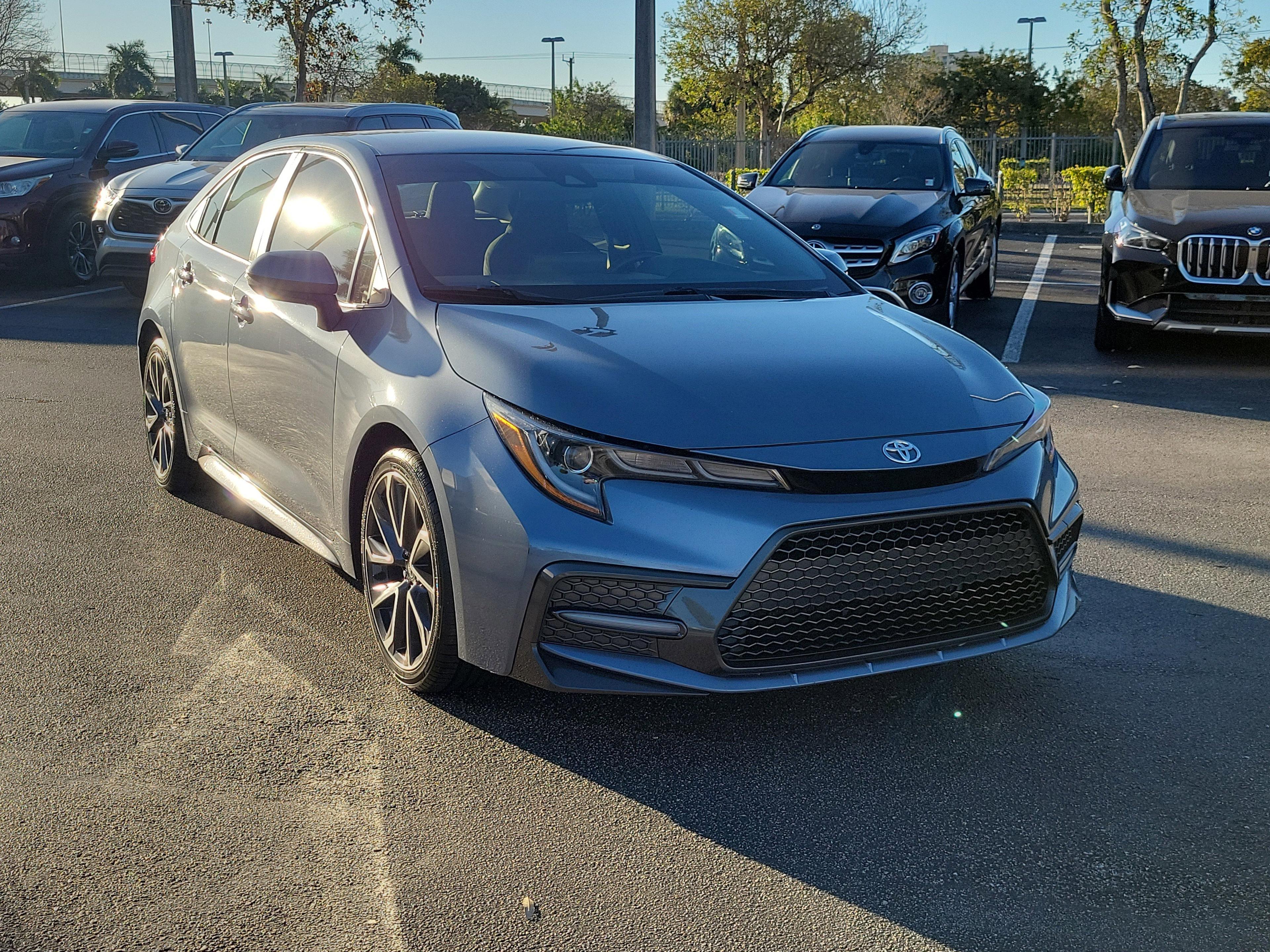 Toyota Corolla Se Fwd - Thumbnail 5