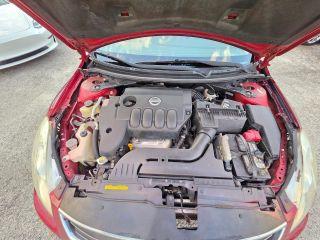 Nissan Altima - Thumbnail 4