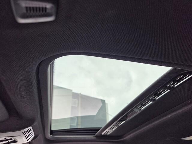 BMW 4-Series440I M Sport - Thumbnail 6