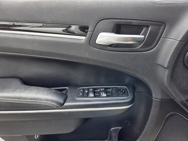 Chrysler 300S - Thumbnail 11