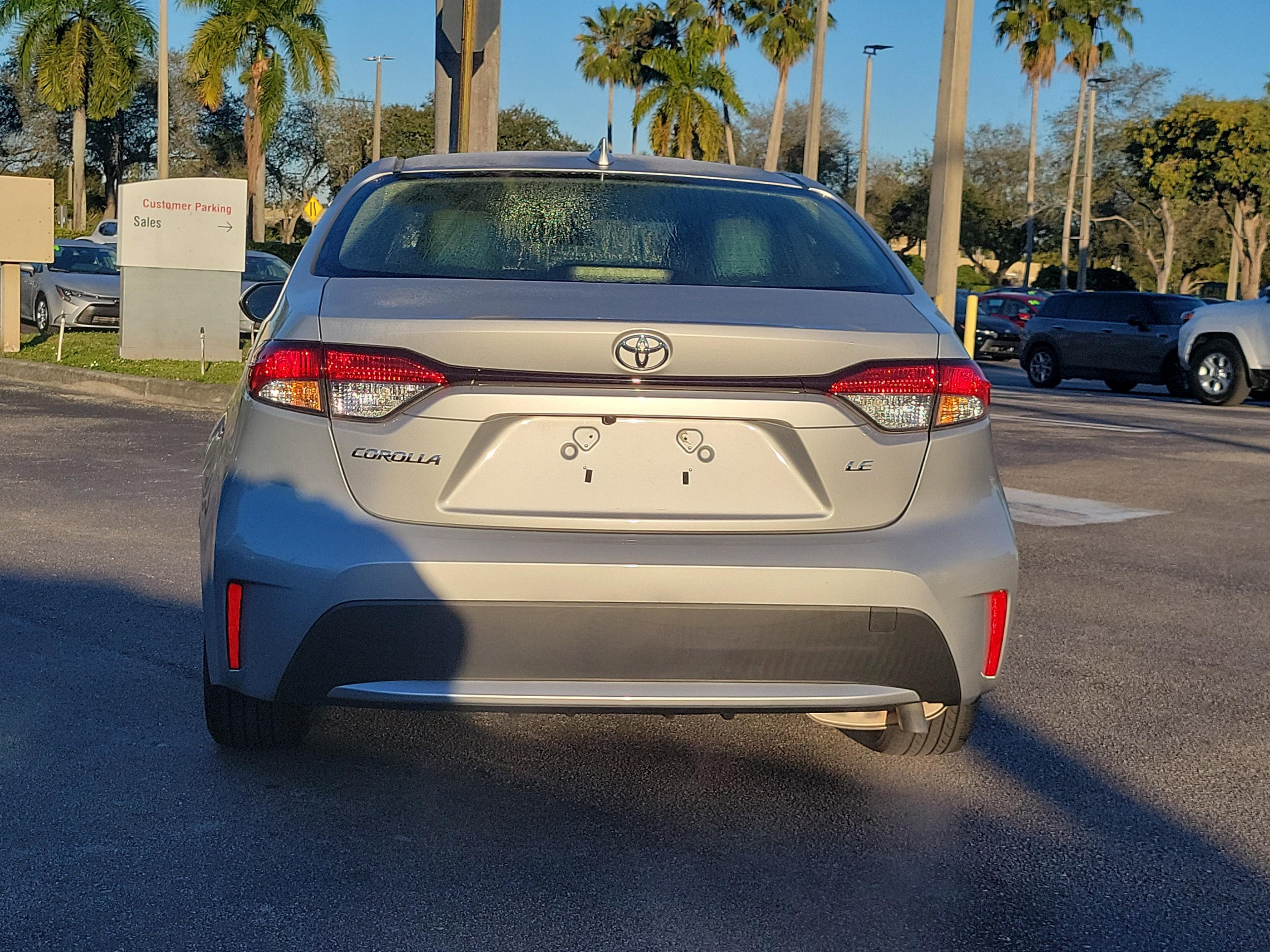 Toyota Corolla Le Fwd - Thumbnail 7