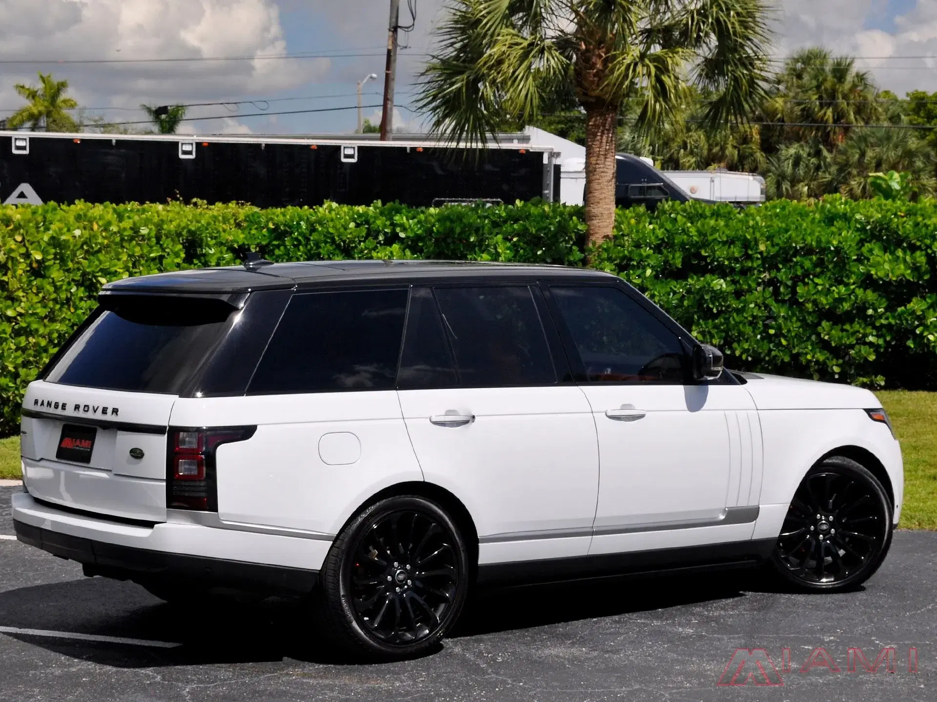 Land Rover Range Rover - Thumbnail 6