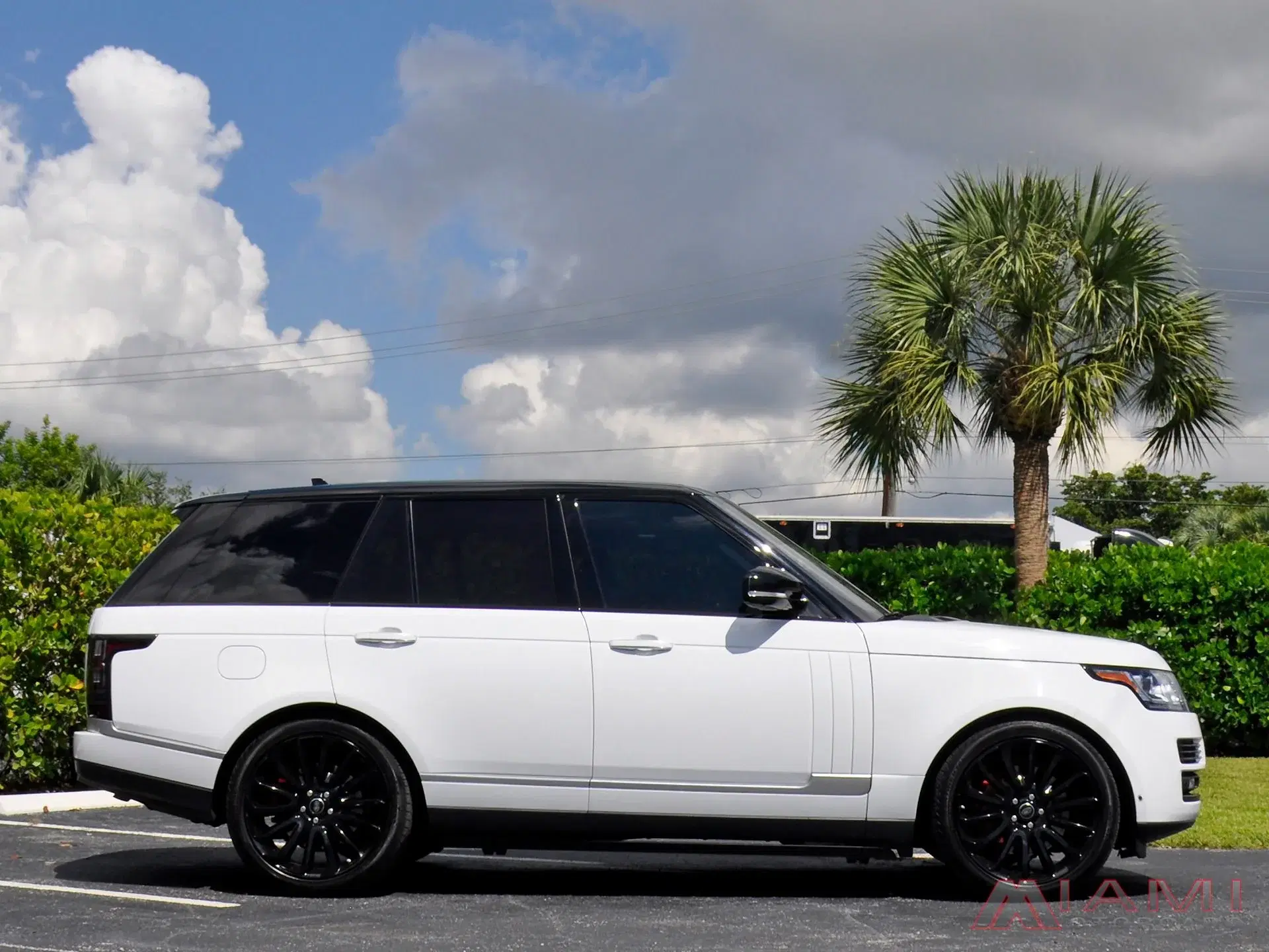 Land Rover Range Rover - Thumbnail 11