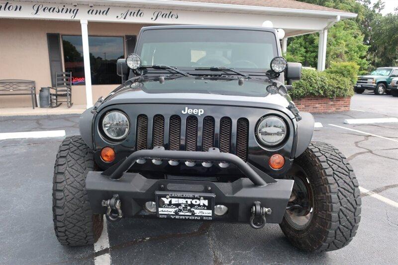 Jeep Wrangler Sport - Thumbnail 2