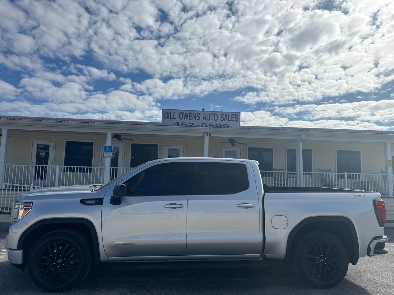 GMC Sierra 1500 Limited4Wd Crew Cab 147" Elevation W/3Sb - Thumbnail 3