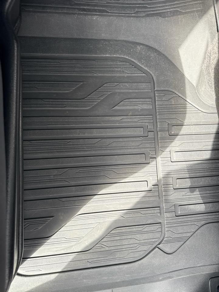 GMC Sierra 1500 Limited4Wd Crew Cab 147" Elevation W/3Sb - Thumbnail 18