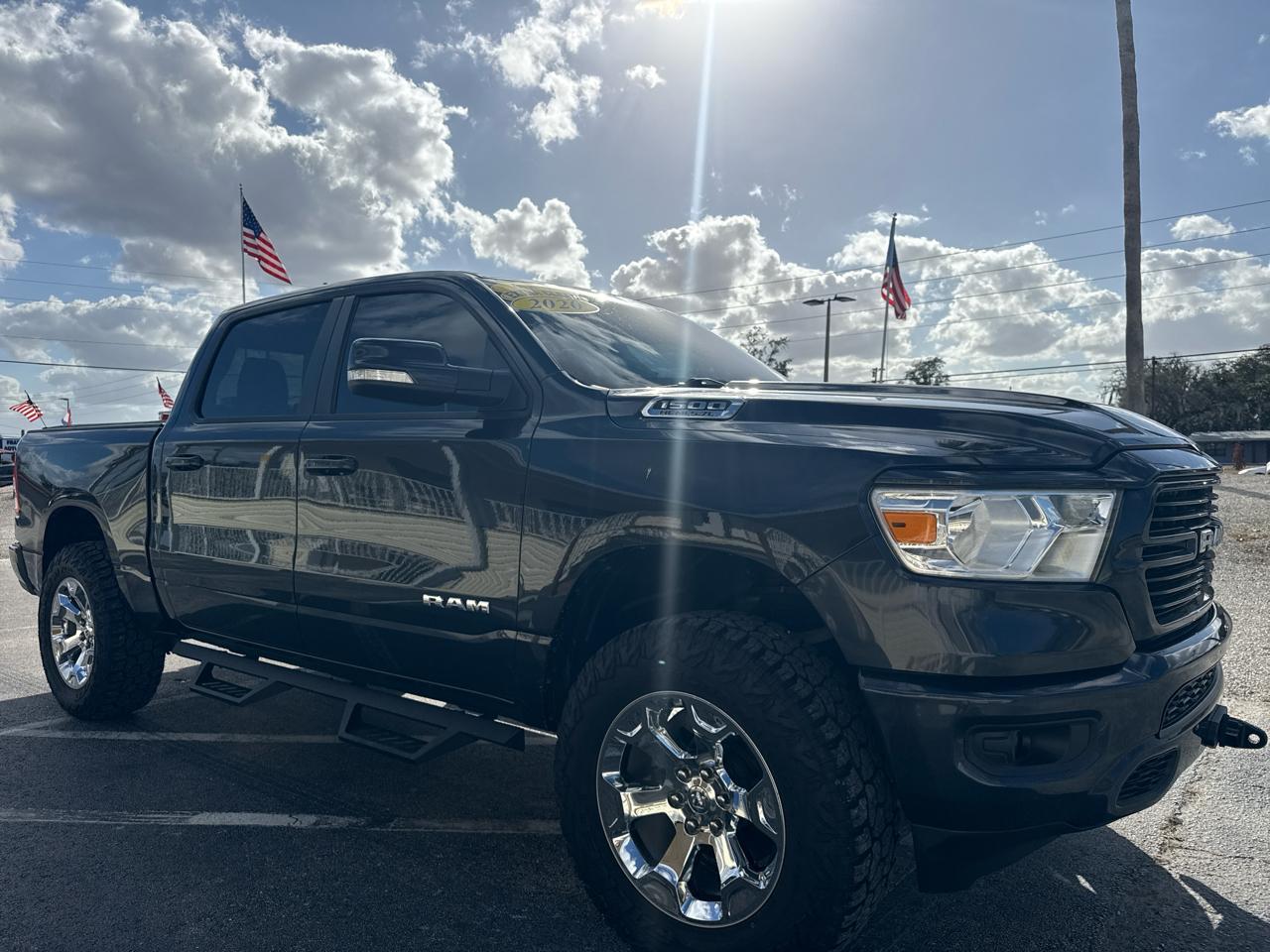 Ram 1500Big Horn 4X4 Crew Cab 5'7" Box - Thumbnail 7