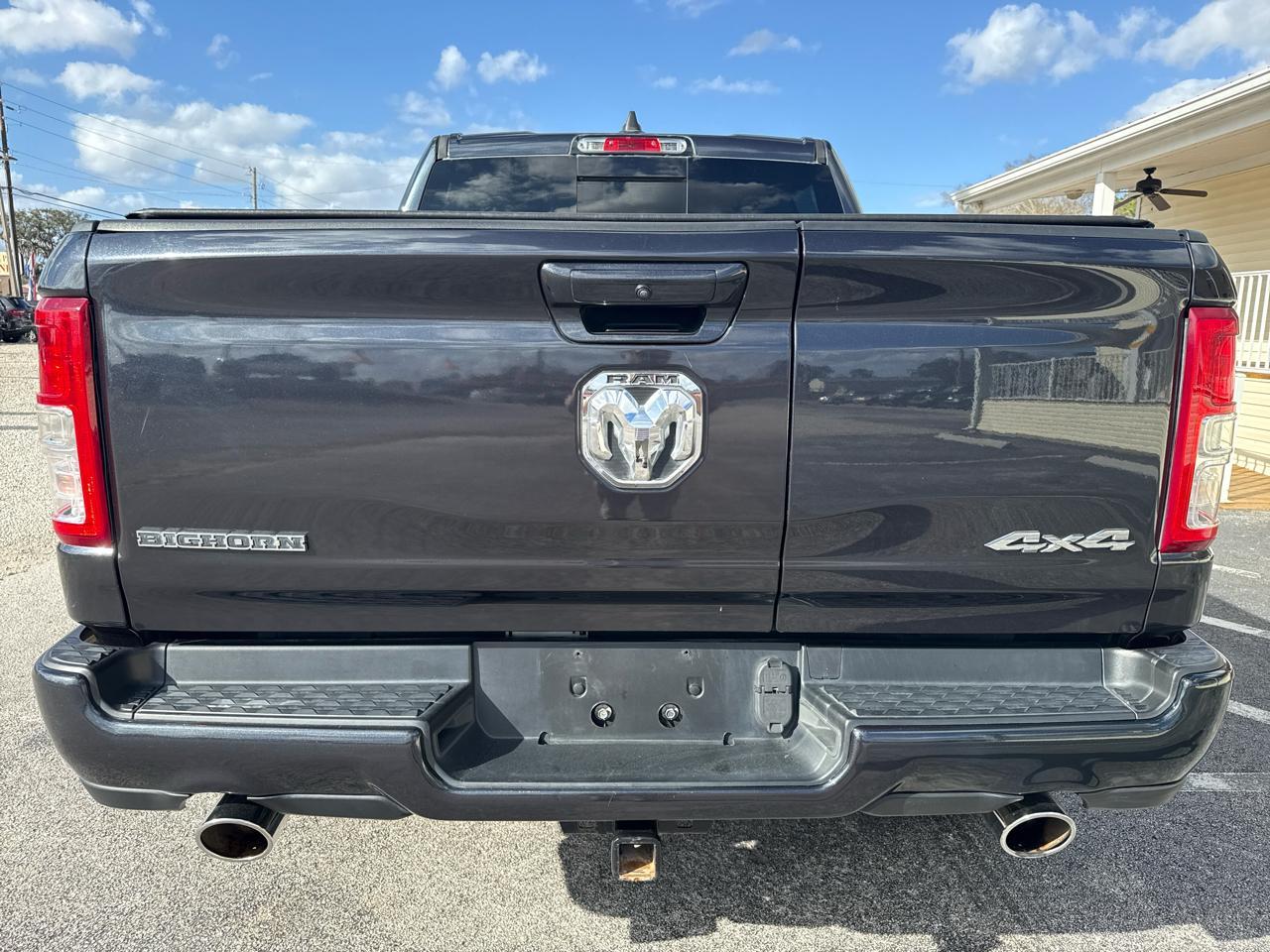 Ram 1500Big Horn 4X4 Crew Cab 5'7" Box - Thumbnail 4