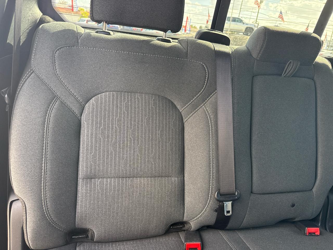 Ram 1500Big Horn 4X4 Crew Cab 5'7" Box - Thumbnail 15