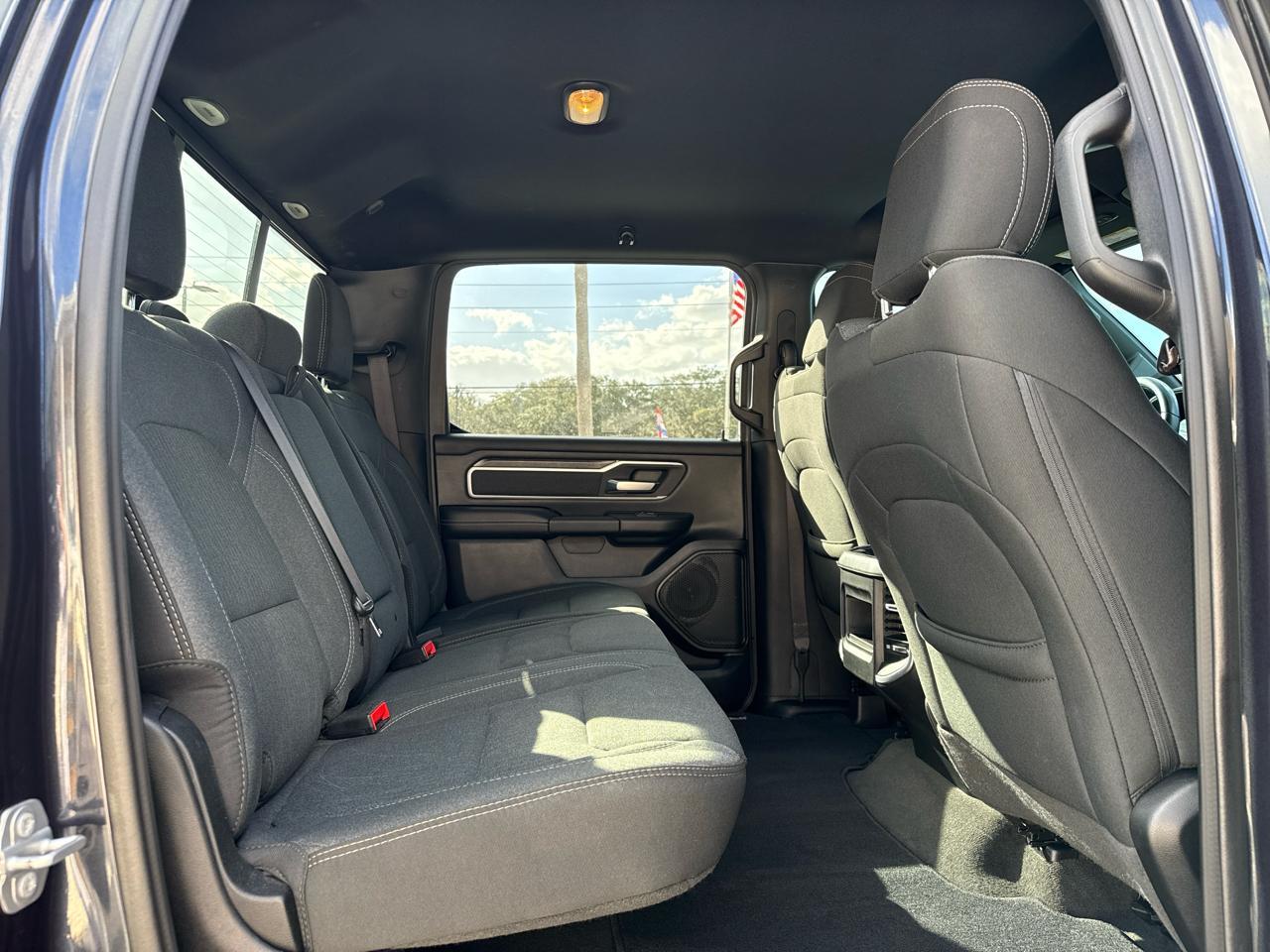 Ram 1500Big Horn 4X4 Crew Cab 5'7" Box - Thumbnail 14