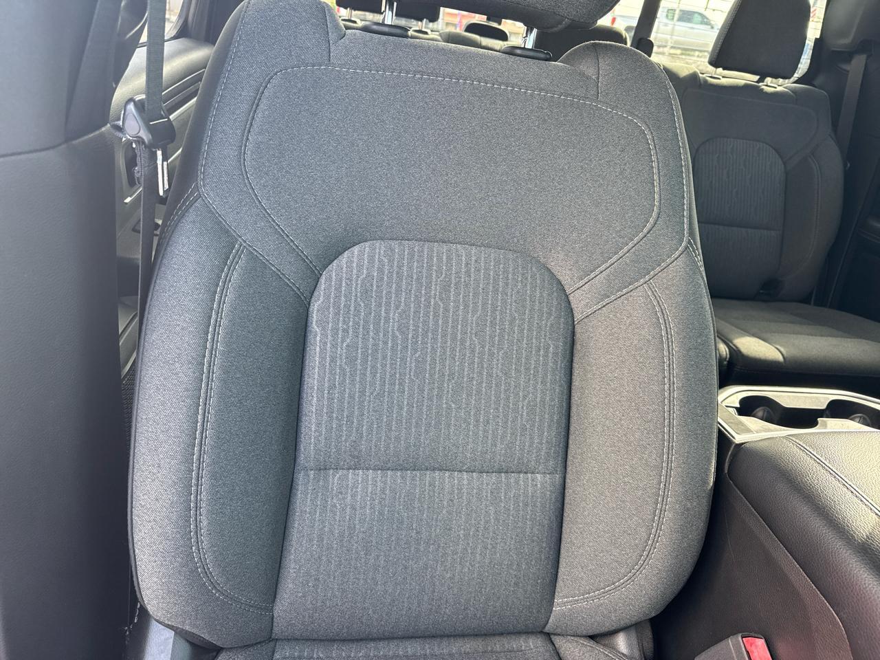 Ram 1500Big Horn 4X4 Crew Cab 5'7" Box - Thumbnail 10