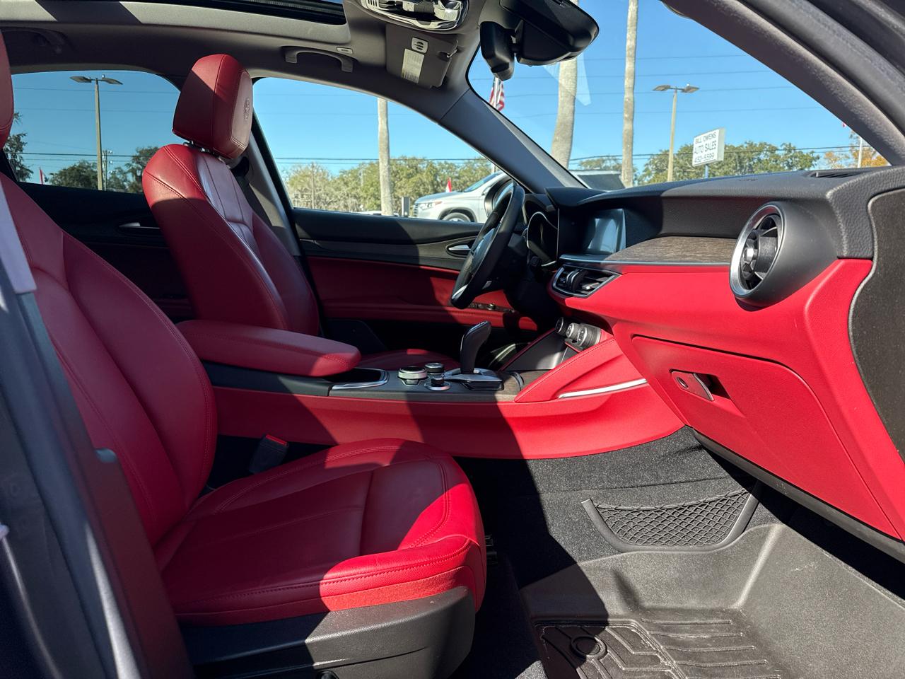 Alfa Romeo Stelvioti Awd - Thumbnail 9