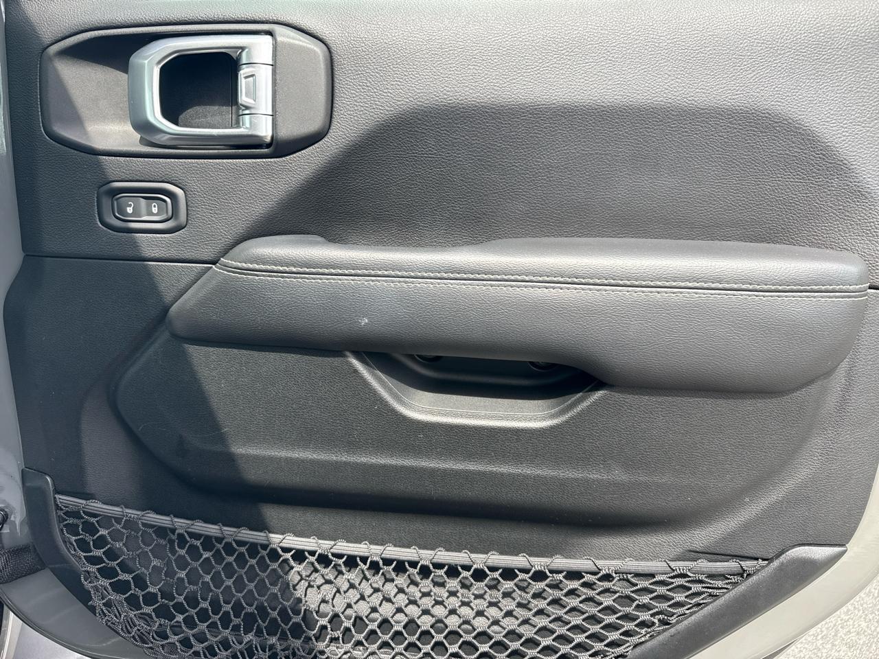 Jeep Wrangler Unlimitedsahara 4X4 - Thumbnail 13