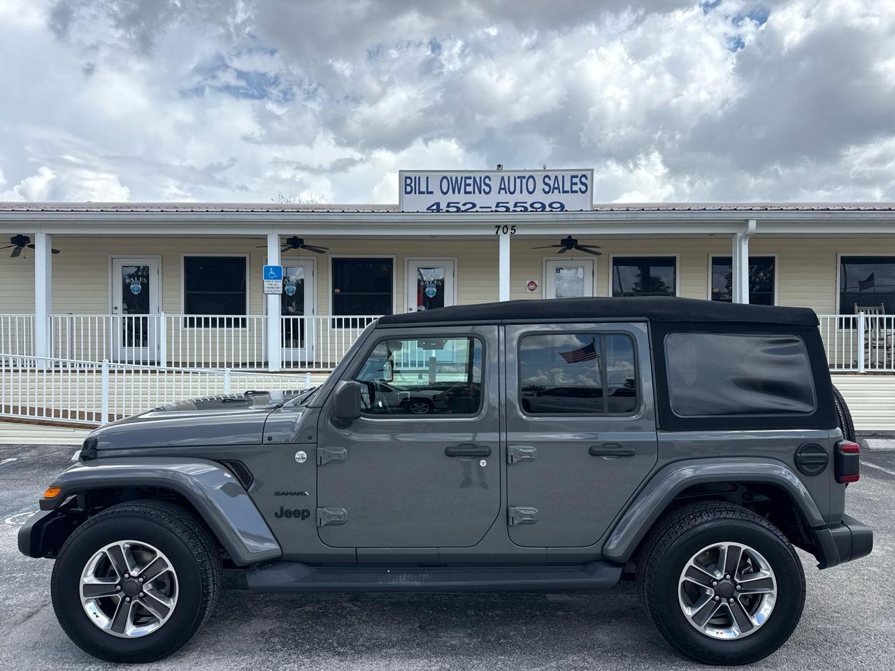 Jeep Wrangler Unlimitedsahara 4X4 - Thumbnail 2