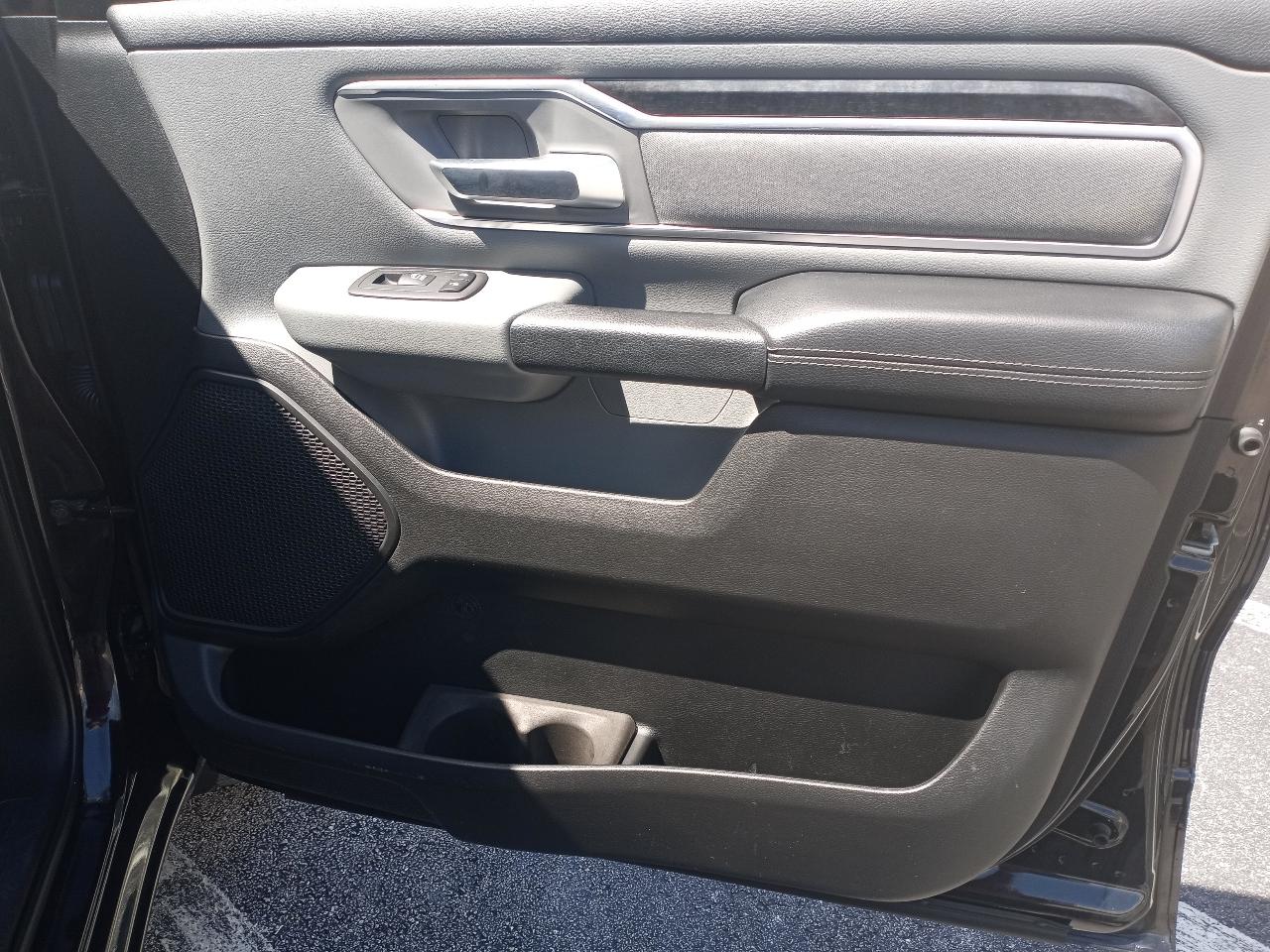 Ram 1500Big Horn/Lone Star 4X4 Quad Cab 6'4" Box - Thumbnail 12