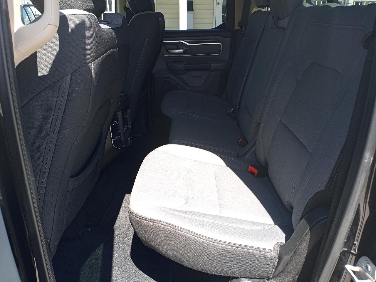 Ram 1500Big Horn/Lone Star 4X4 Quad Cab 6'4" Box - Thumbnail 15