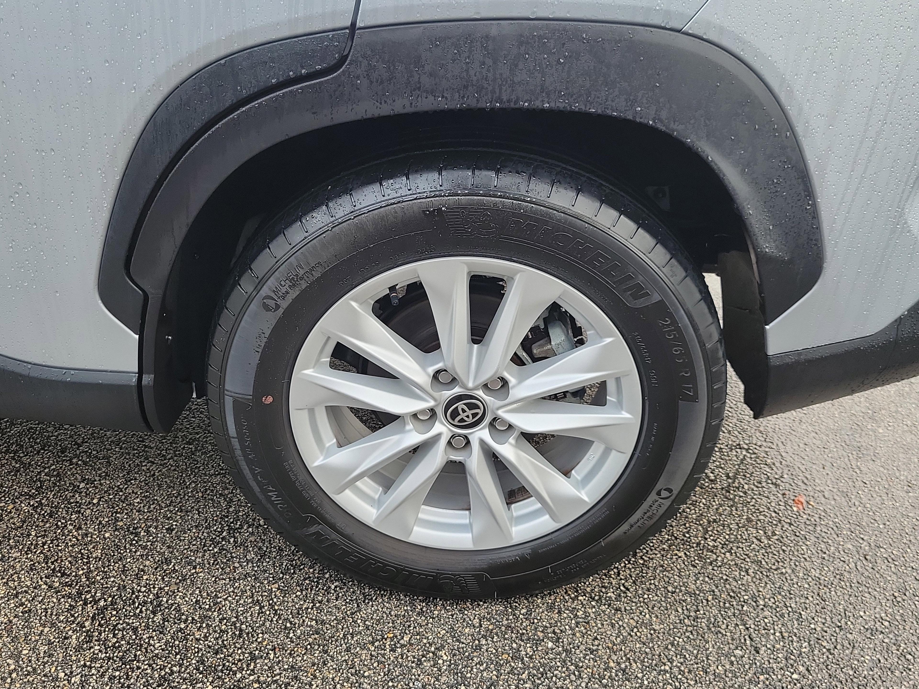 Toyota Corolla Cross Le Fwd - Thumbnail 9