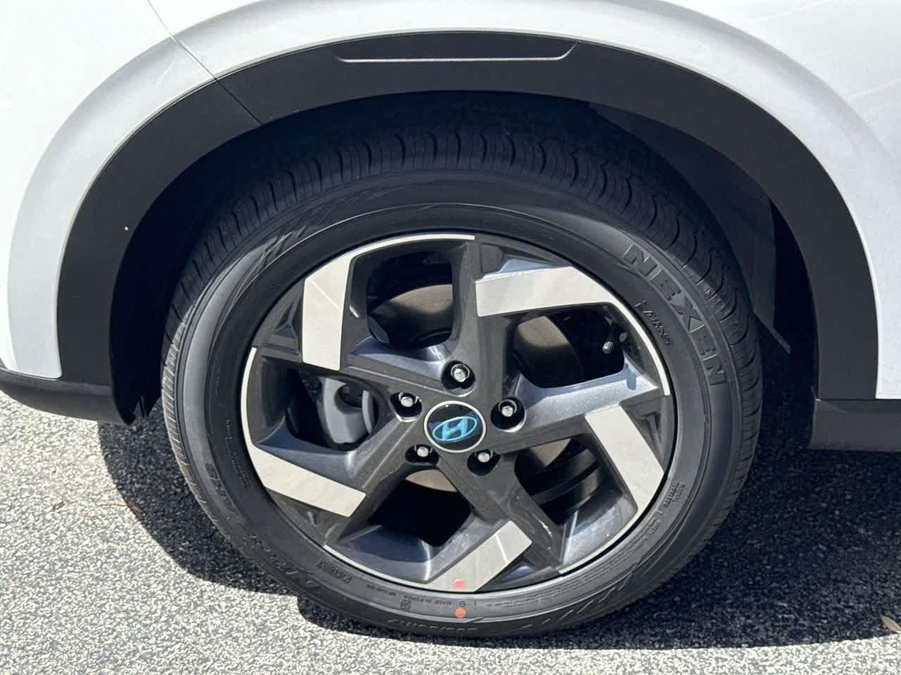 Hyundai Venue Sel Fwd Sport Utility - Thumbnail 11