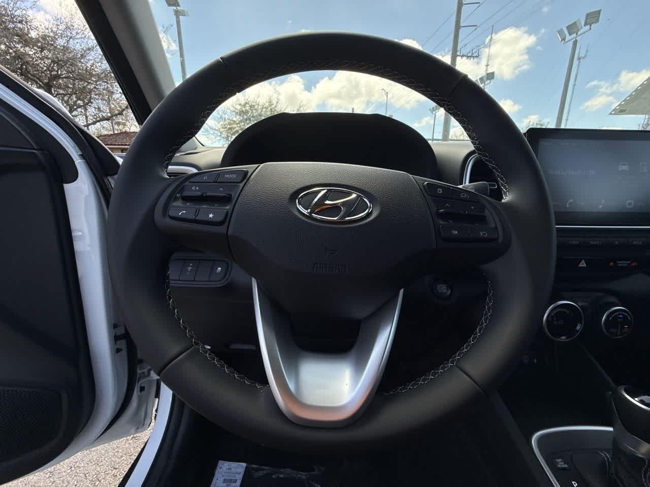 Hyundai Venue Sel Fwd Sport Utility - Thumbnail 15