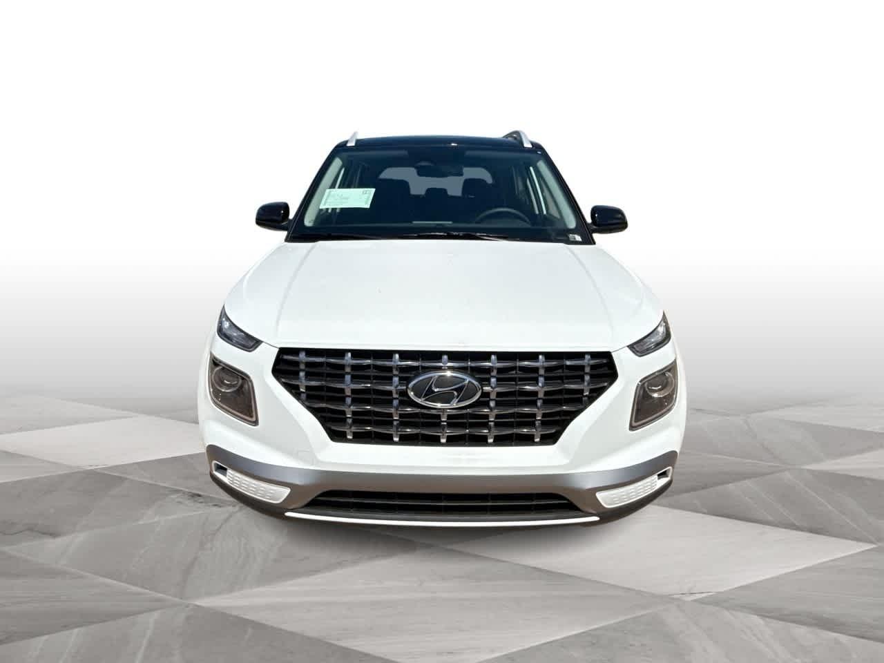 Hyundai Venue Sel W/Two-Tone Roof Fwd Sport Utility - Thumbnail 3