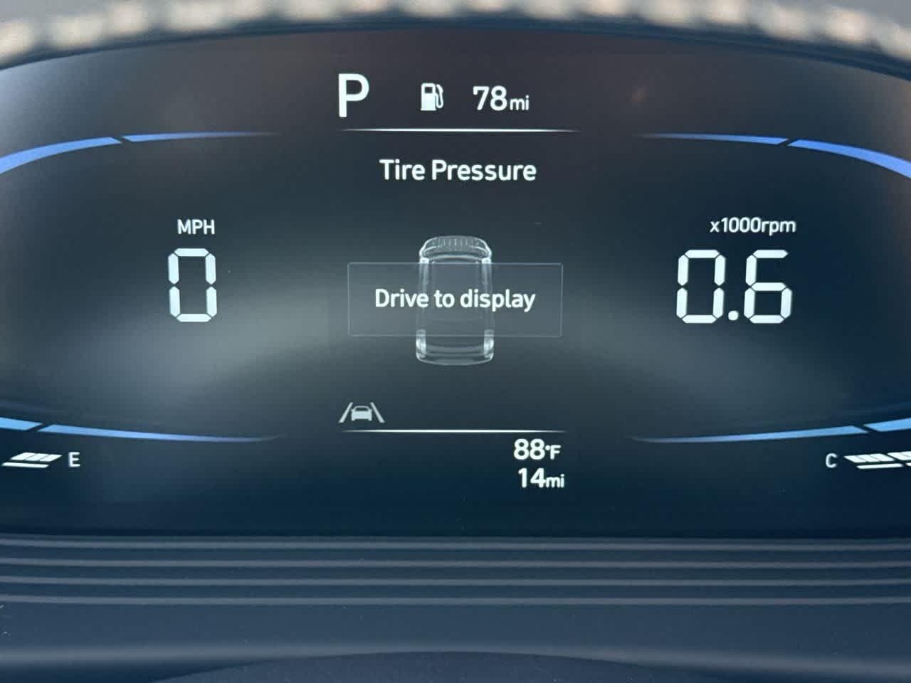 Hyundai Venue Sel W/Two-Tone Roof Fwd Sport Utility - Thumbnail 16