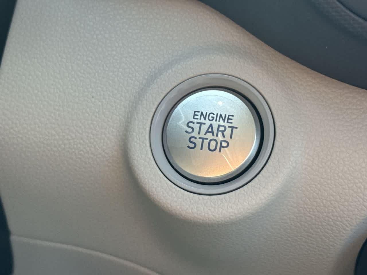 Hyundai Venue Sel W/Two-Tone Roof Fwd Sport Utility - Thumbnail 17