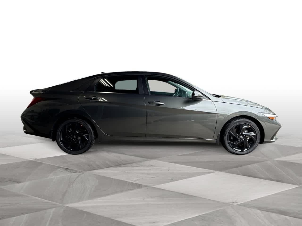 Hyundai Elantra Sel Sport Premium Fwd 4Dr Car - Thumbnail 9